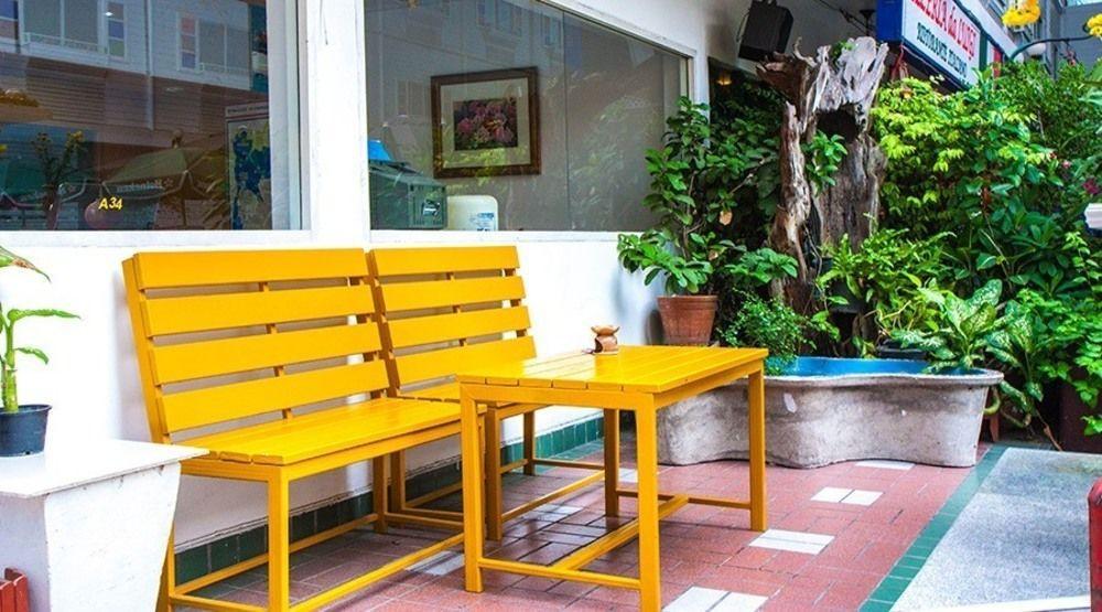 Preme Hostel Bangkok Exterior photo