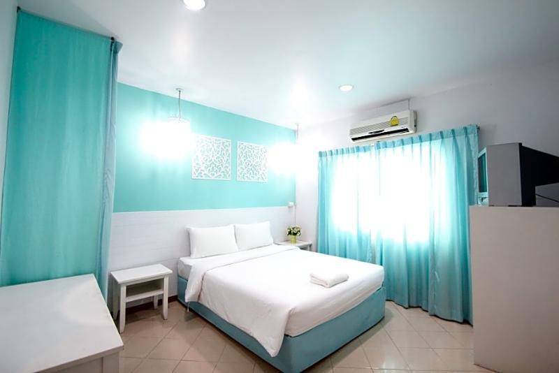 Preme Hostel Bangkok Exterior photo